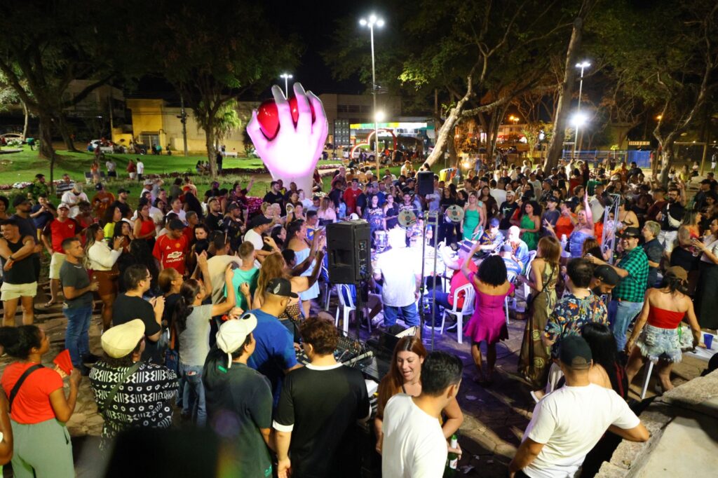 PRAÇA DO AMOR RECEBE MAIS UMA EDIÇÃO DO ‘SAMBA NO PARQUE’ NESTE DOMINGO