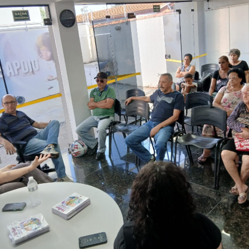CRAS CENTRO PROMOVE AÇÃO DO AGOSTO LILÁS PARA CONSCIENTIZAÇÃO SOBRE A VIOLÊNCIA CONTRA A MULHER