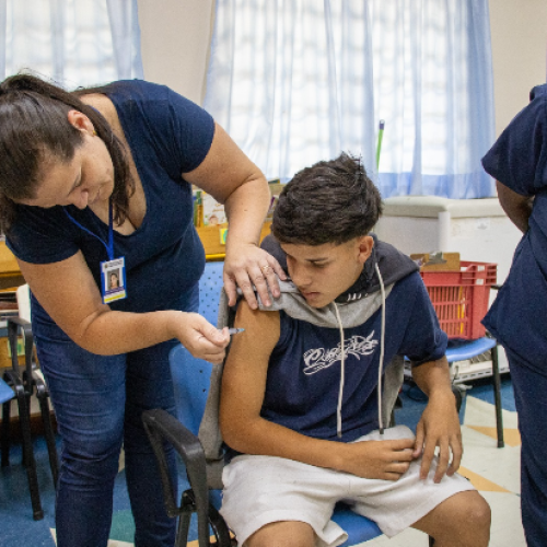 SAÚDE E EDUCAÇÃO ALINHAM AÇÕES DO PROGRAMA SAÚDE NA ESCOLA PARA 2026 EM JAGUARIÚNA