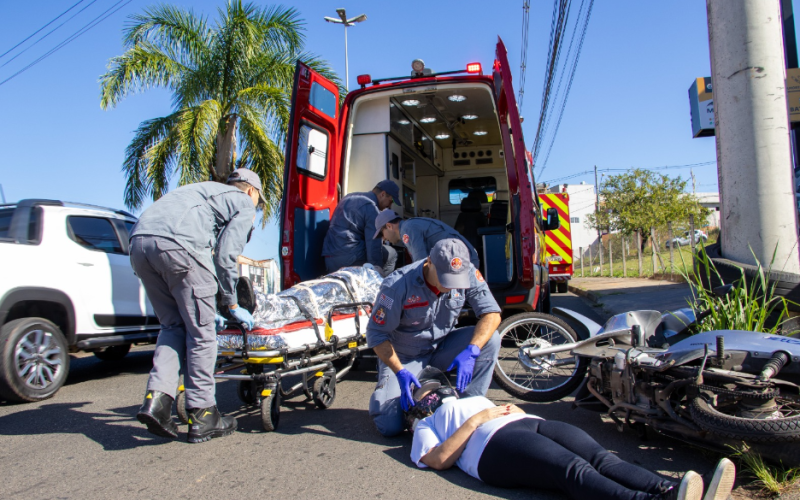 SIMULAÇÃO DE ACIDENTE CHAMA ATENÇÃO PARA SEGURANÇA NO TRÂNSITO