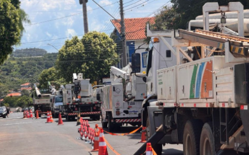 Neoenergia Elektro realiza adequação da rede elétrica da Escola Mário Bianchi para garantir funcionamento dos aparelhos de ar-condicionado
