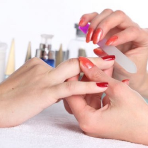 FUNDO SOCIAL VAI ABRIR INSCRIÇÕES PARA CURSO GRATUITO DE MANICURE NO DIA 1º DE JULHO