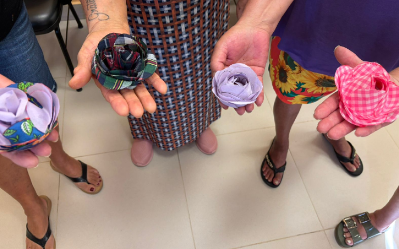 OFICINA DE ARTETERAPIA NA UBS FONTANELLA CELEBRA O DIA INTERNACIONAL DA MULHER