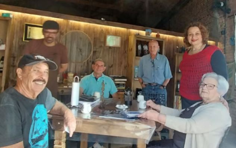 Peron Cafés Especiais conquista público, vira polo criativo e ponto literário!