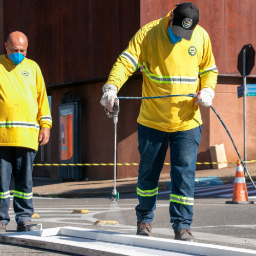 MOBILIDADE REALIZA PINTURA DE SINALIZAÇÃO DE SOLO NO CENTRO