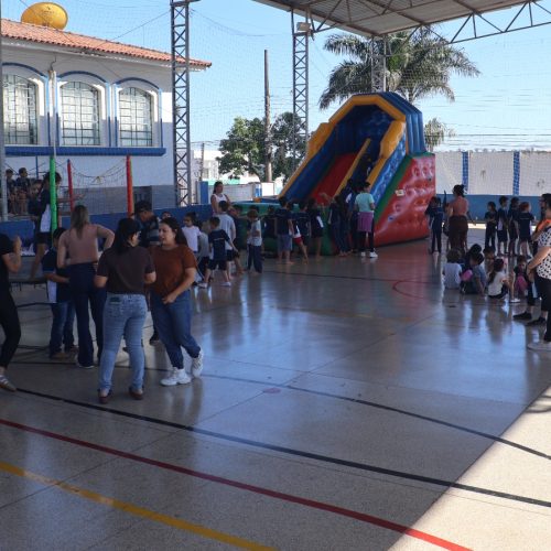 Escolas do município celebram Mês da Criança com brincadeiras e cardápio especial